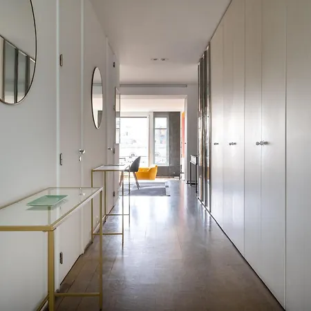 New-york Inspired 1bd Champs-elysees Paris